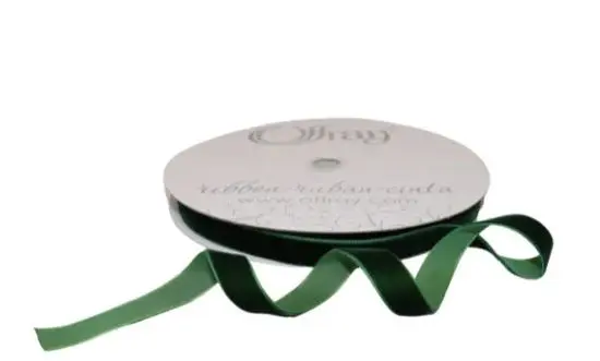 437030   Classiq Velvet Dark Emerald 5/8in x 25 Yards    40 Rolls Per Case